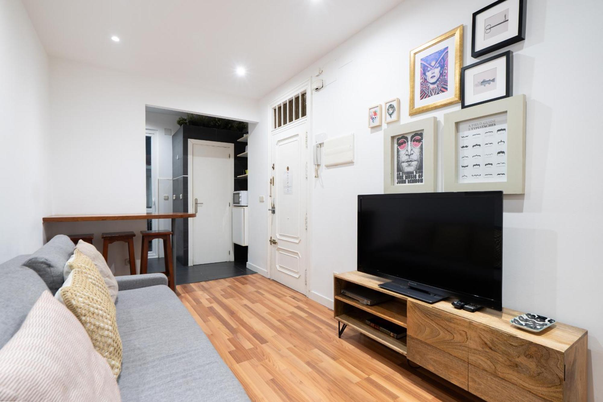 Apartamento En La Plaza De Lavapies Alquiler Temporal Мадрид Екстериор снимка